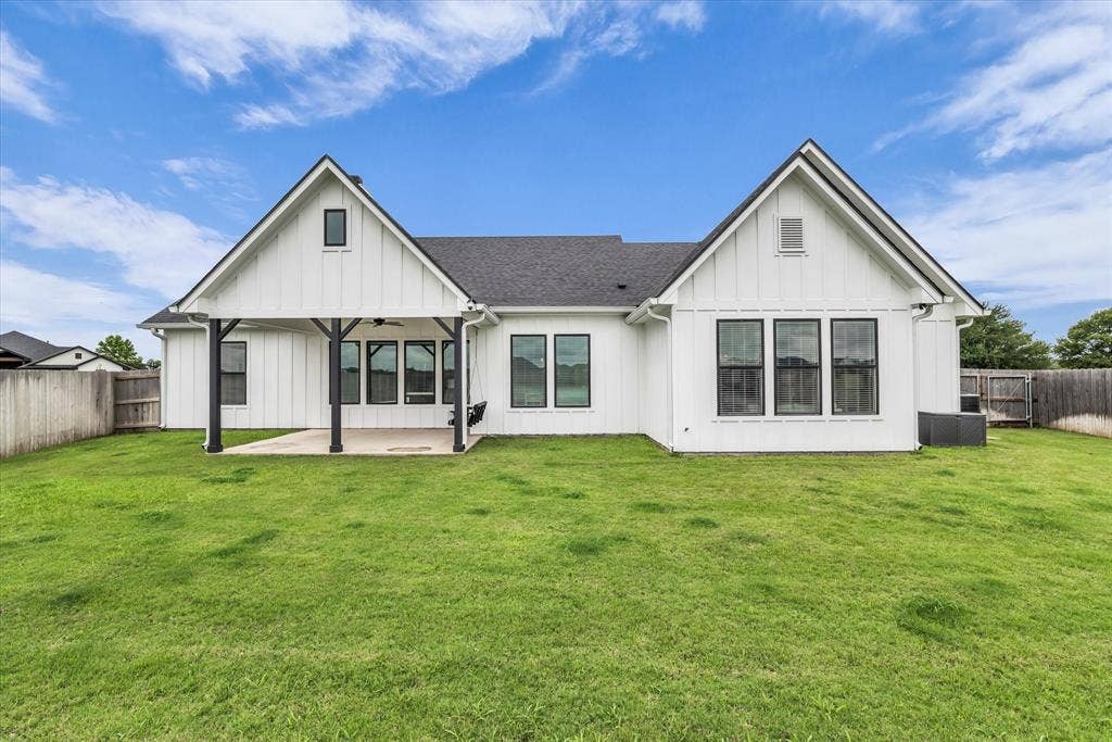 154 Water View Lane, Robinson, TX 76706 plenty of room for a pool and still have space to play