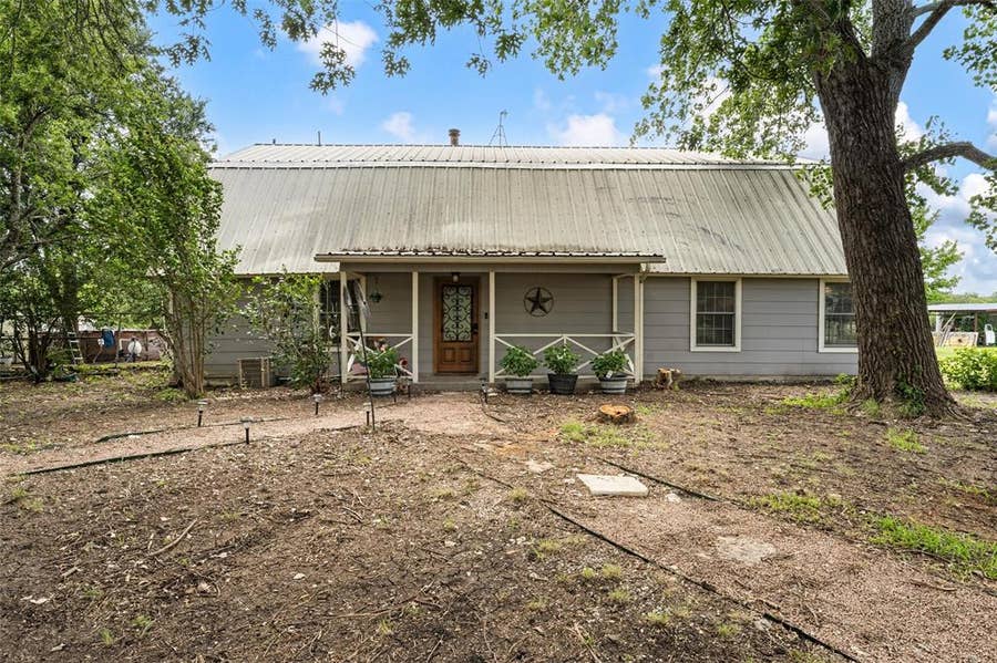 Property photo for 2059 Southwinds Drive, Lorena, TX