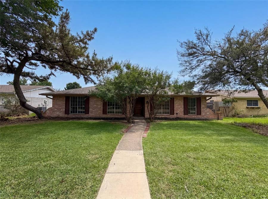 Property photo for 1902 Goliad Drive, Garland, TX
