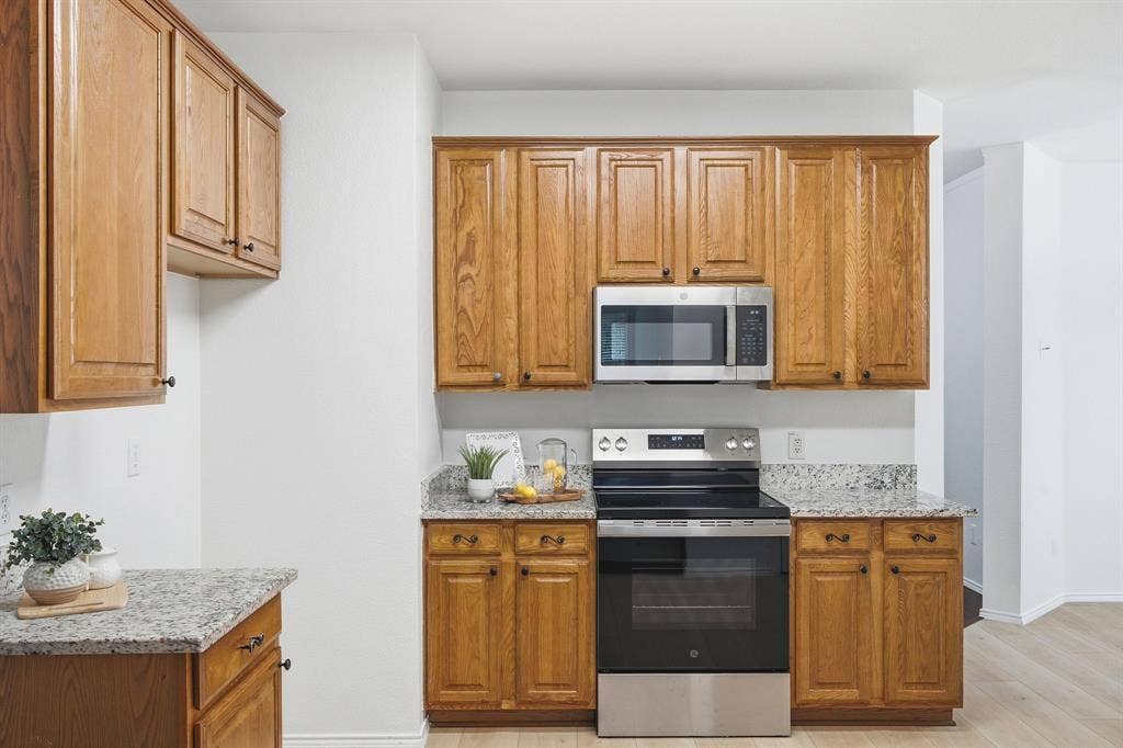 2416 Dalhart Trail, McKinney, TX 75072 2416 Dalhart Trail, McKinney, TX 75072