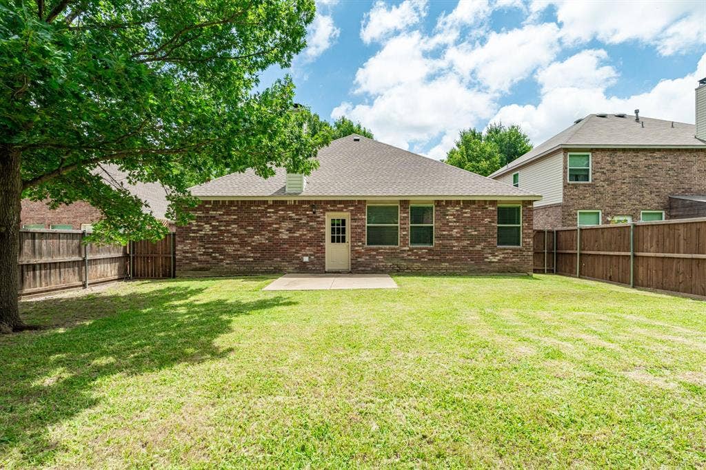 2416 Dalhart Trail, McKinney, TX 75072 2416 Dalhart Trail, McKinney, TX 75072