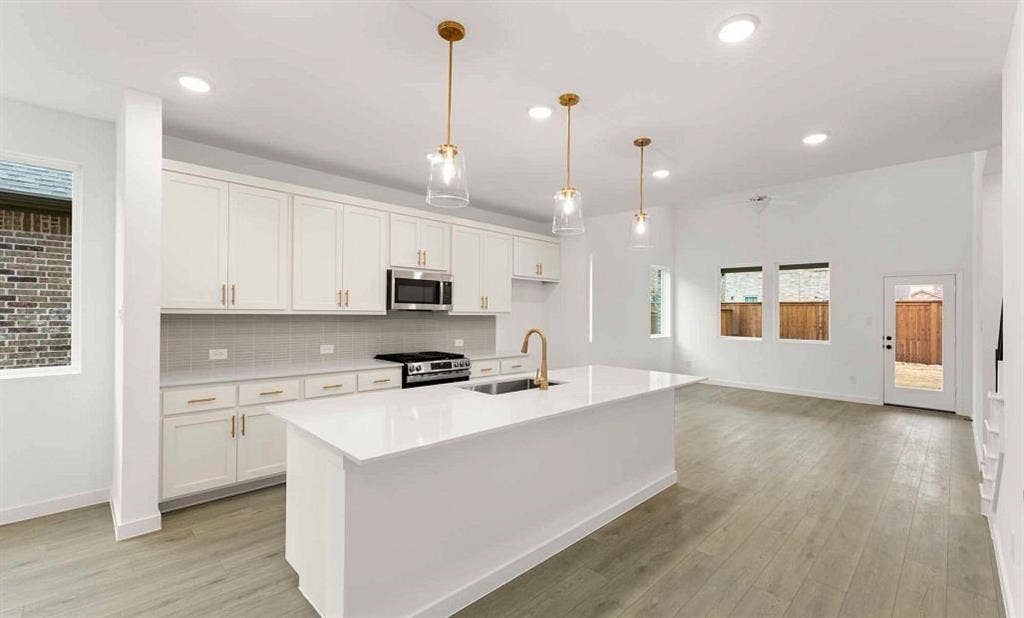 3655 Castle Drive, Celina, TX 75009 Kitchen Representative Photo featuring the Serene Collection