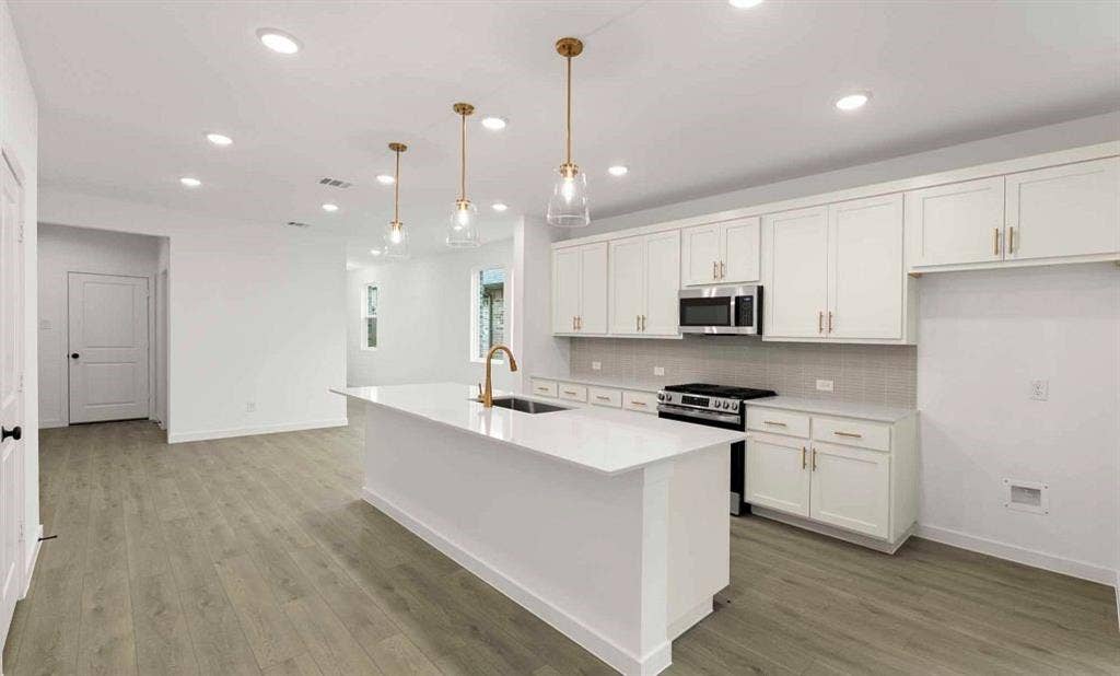 3655 Castle Drive, Celina, TX 75009 Kitchen Representative Photo featuring the Serene Collection