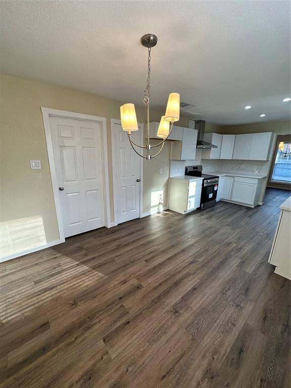 6620 Moss Lane, Watauga, TX 76148 6620 Moss Lane, Watauga, TX 76148