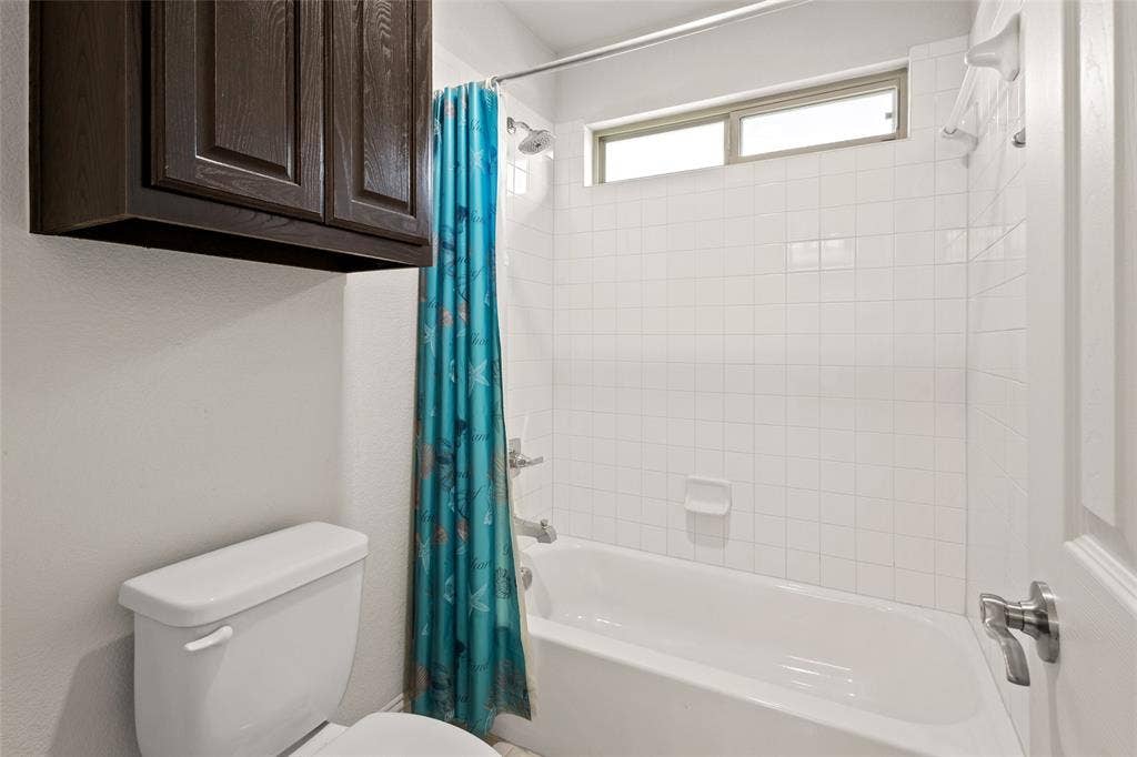 604 Cody Lane, Mansfield, TX 76063