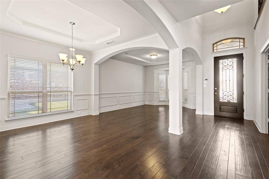 604 Cody Lane, Mansfield, TX 76063