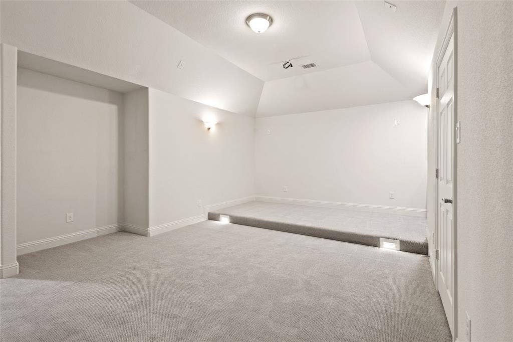 604 Cody Lane, Mansfield, TX 76063