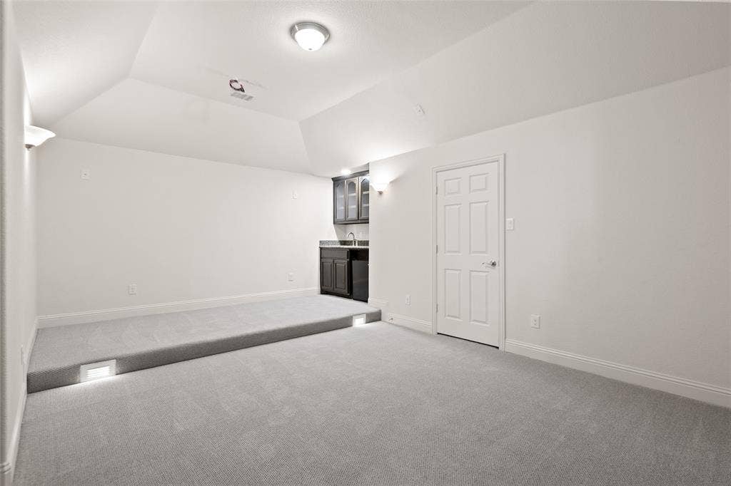 604 Cody Lane, Mansfield, TX 76063