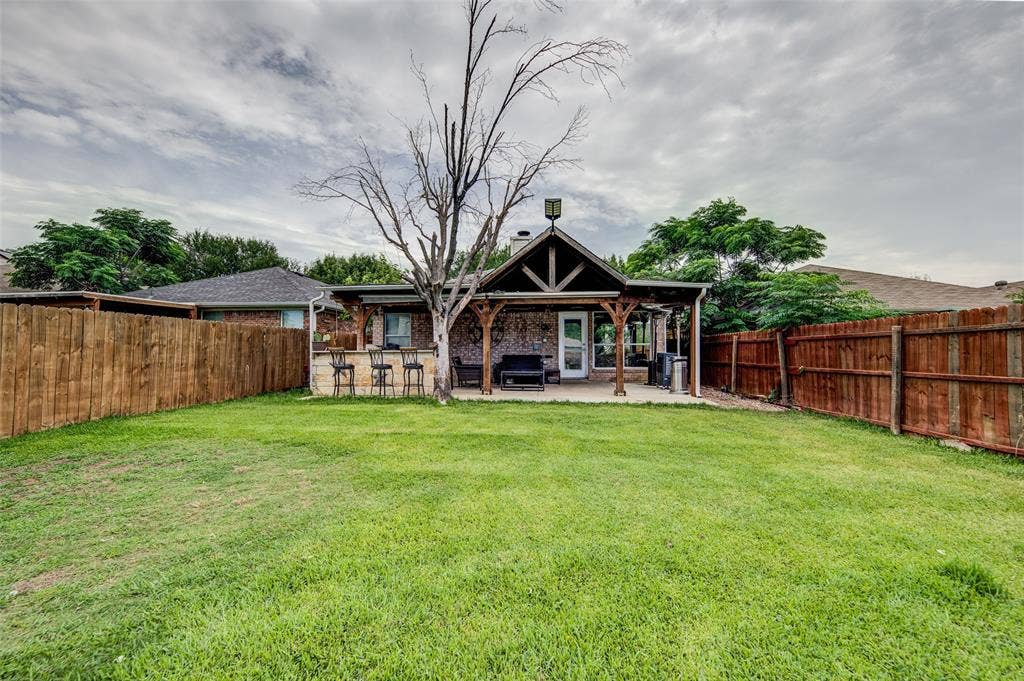 1010 Savage Drive, Denton, TX 76207