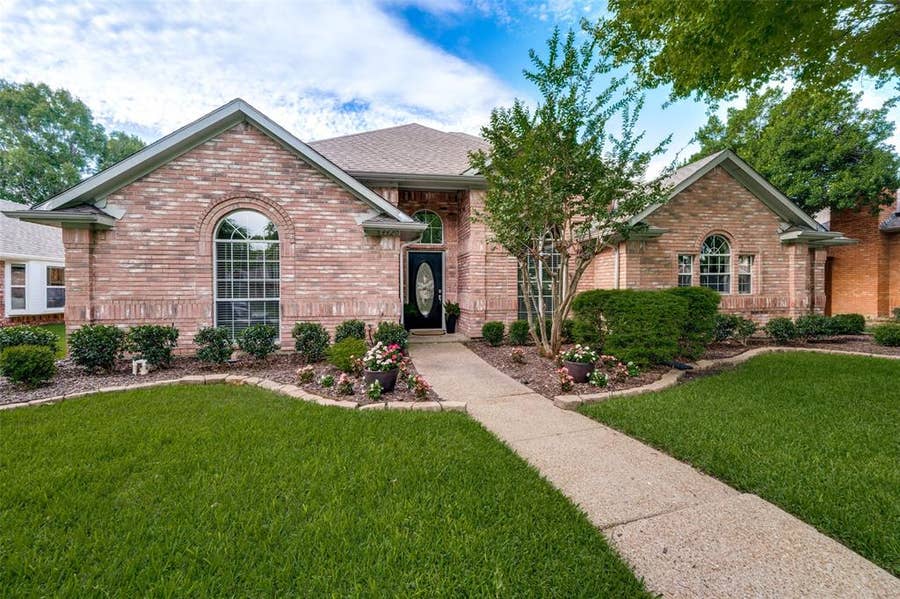 Property photo for 4420 Barwyn Lane, Plano, TX