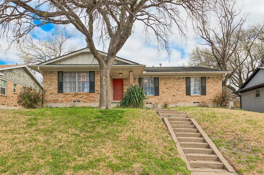 Property photo for 8925 Stanwood Drive, Dallas, TX