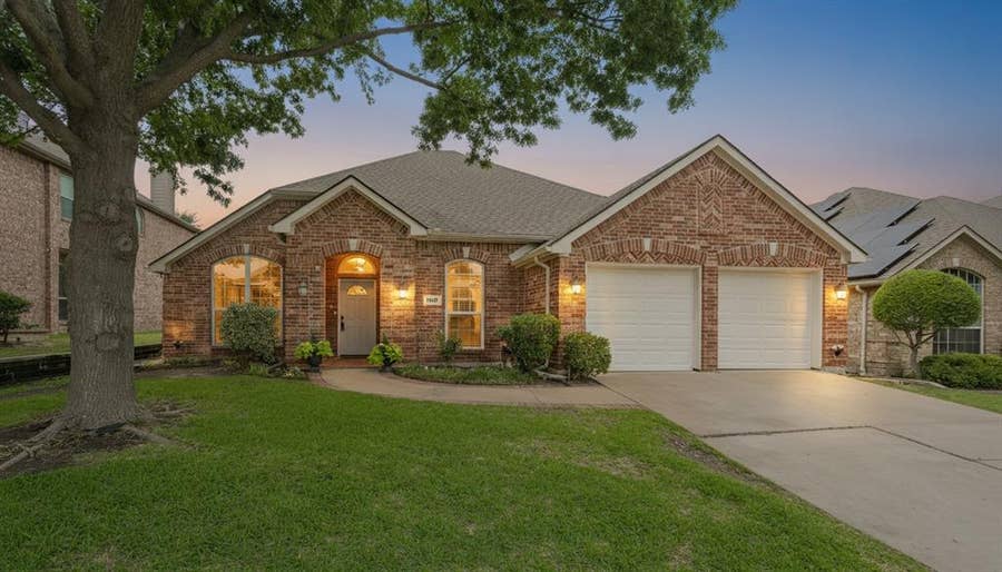 Property photo for 7407 Summit Meadow Lane, Sachse, TX