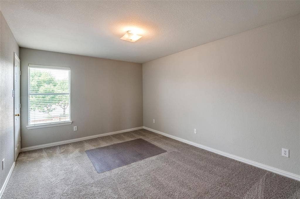 323 Del Cano Drive, Allen, TX 75002 323 Del Cano Drive, Allen, TX 75002