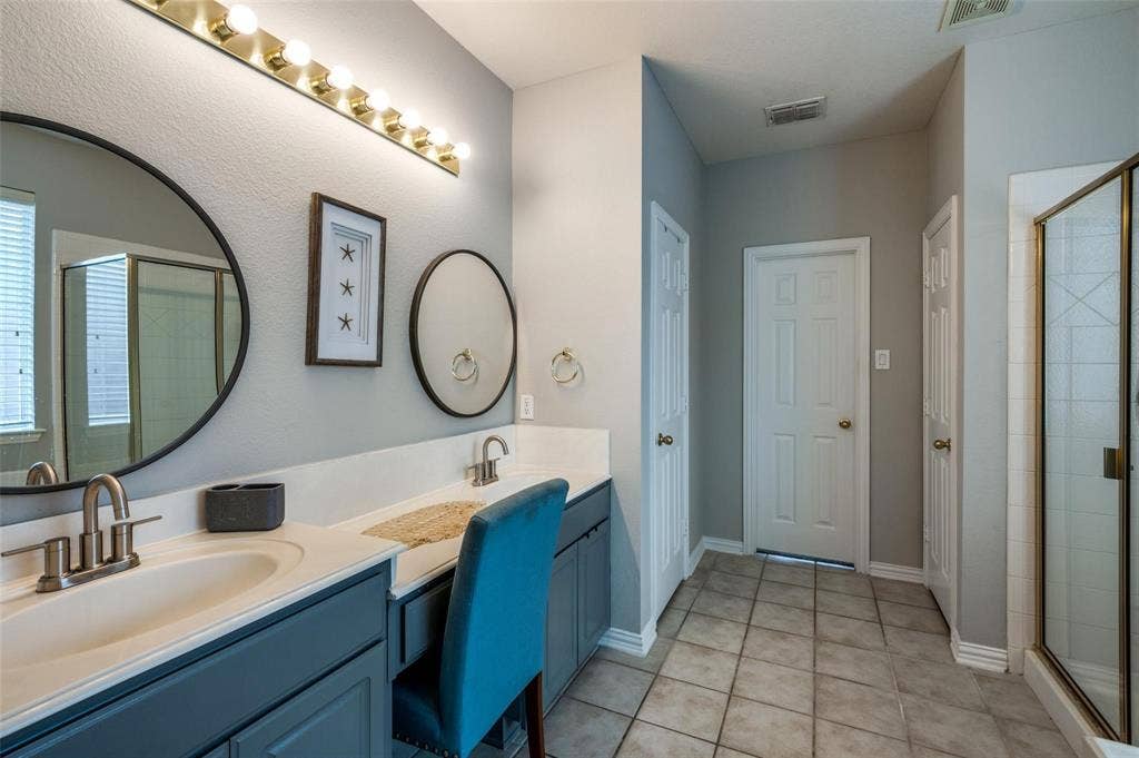 323 Del Cano Drive, Allen, TX 75002 323 Del Cano Drive, Allen, TX 75002