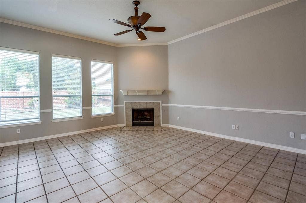 323 Del Cano Drive, Allen, TX 75002 323 Del Cano Drive, Allen, TX 75002
