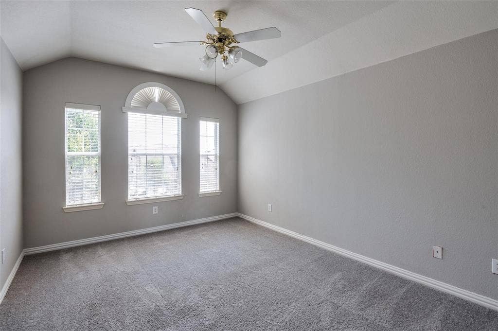 323 Del Cano Drive, Allen, TX 75002 323 Del Cano Drive, Allen, TX 75002