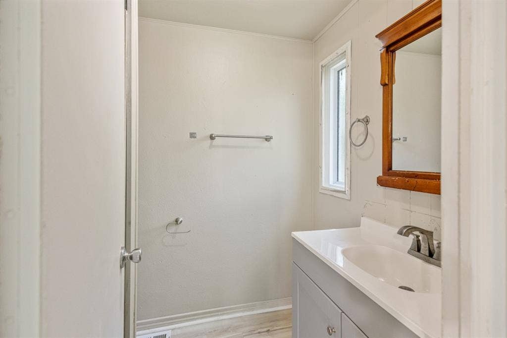 110 W Shadowwood Street, Gun Barrel City, TX 75156 110 W Shadowwood Street, Gun Barrel City, TX 75156
