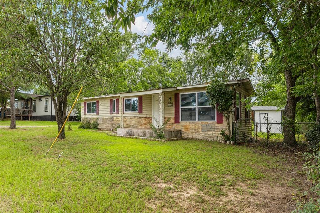 110 W Shadowwood Street, Gun Barrel City, TX 75156 110 W Shadowwood Street, Gun Barrel City, TX 75156