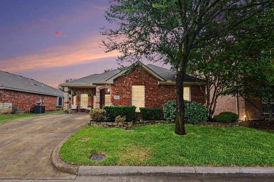 Property photo for 3929 La Tierra Linda Trail, McKinney, TX