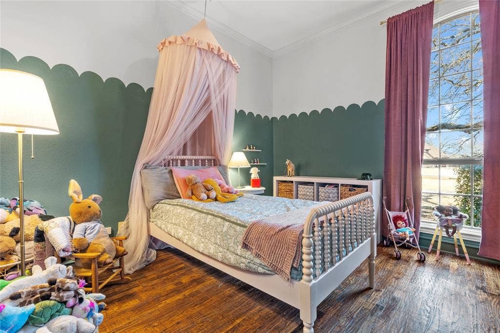Downstairs bedroom