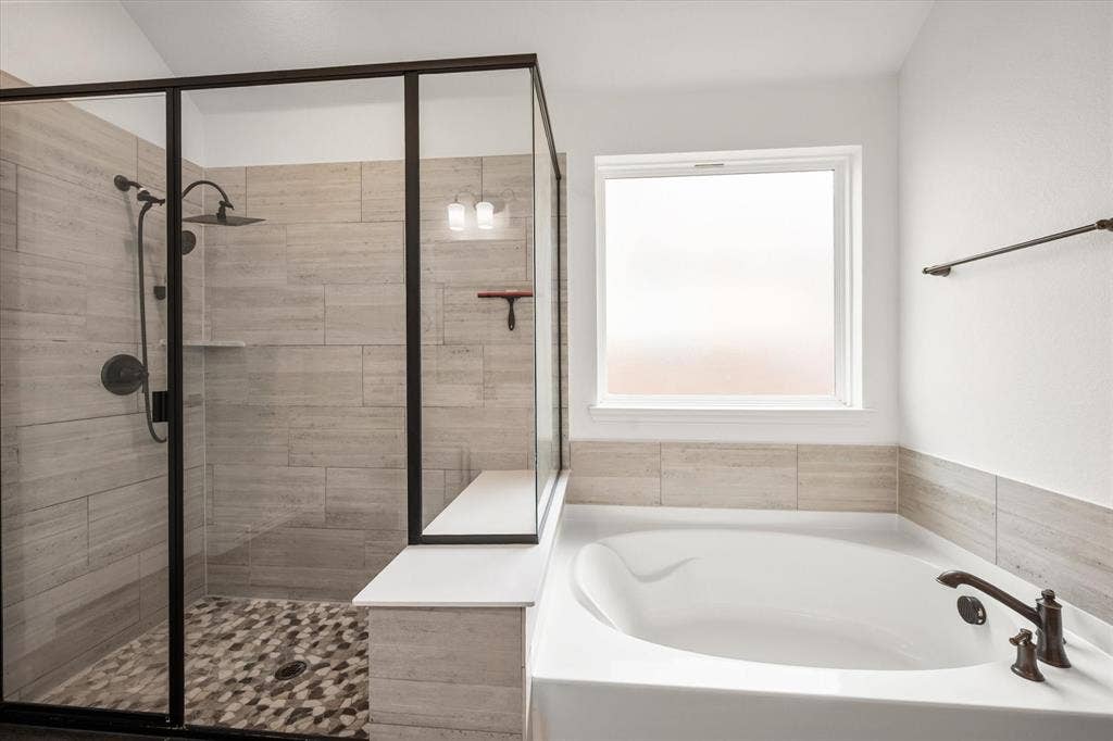 Separate shower & soaking tub