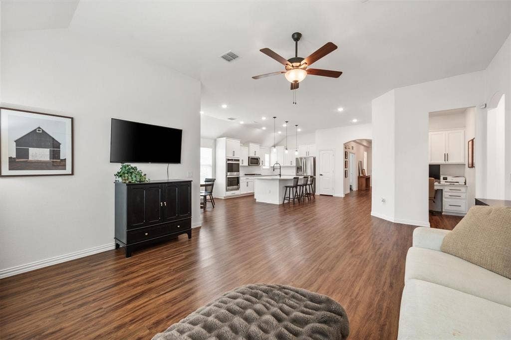 Open concept floor plan
