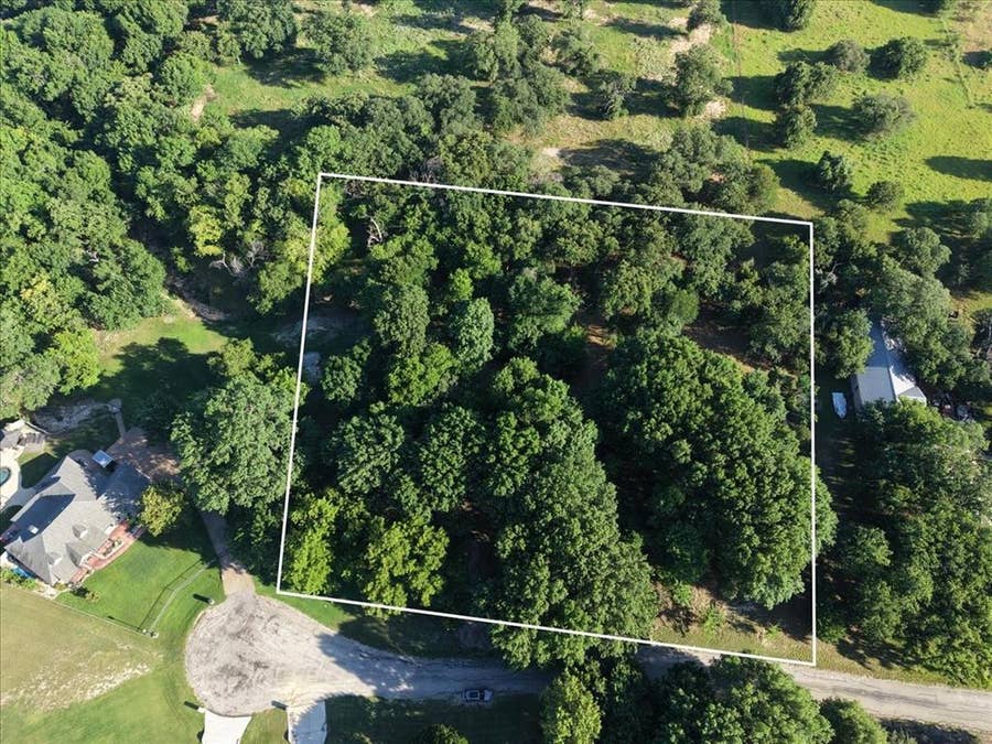 Property photo for 120 Lariat Court, Azle, TX