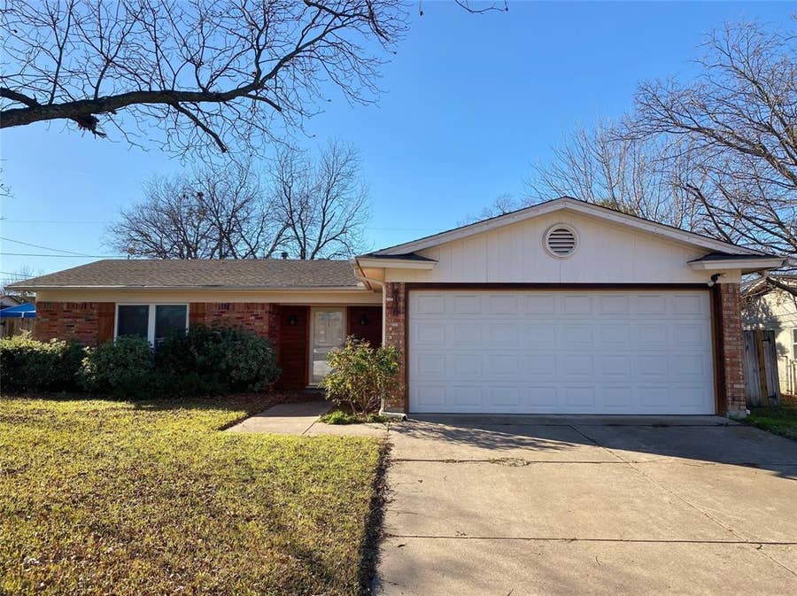 Property photo for 6128 Cliffside Drive, Edgecliff Village, TX