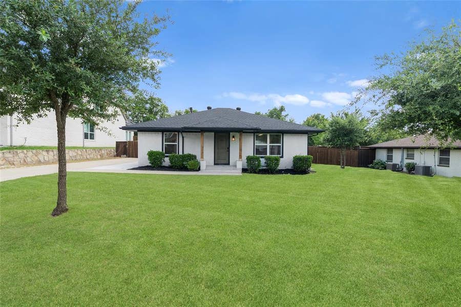 Property photo for 106 E 3rd Street, Prosper, TX