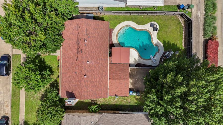 Property photo for 2910 Geneva Drive, Garland, TX