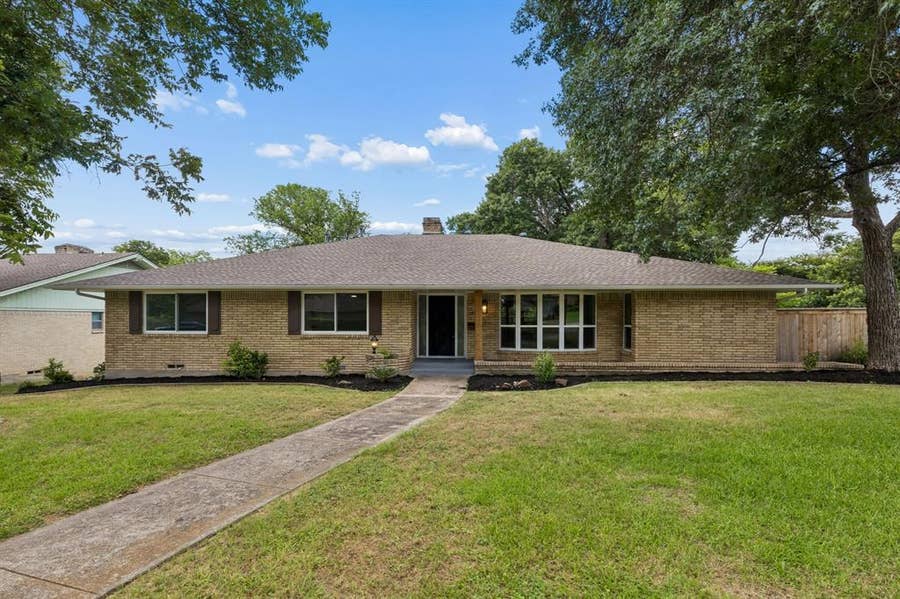 Property photo for 1440 Acapulco Drive, Dallas, TX
