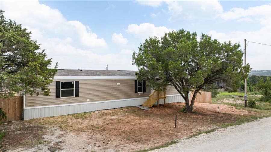 Property photo for 2307 Cedarwood Trail, Granbury, TX