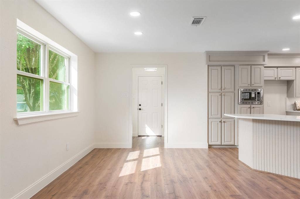 2212 Mountainview Drive, Hurst, TX 76054 New windows, lighting and doors.