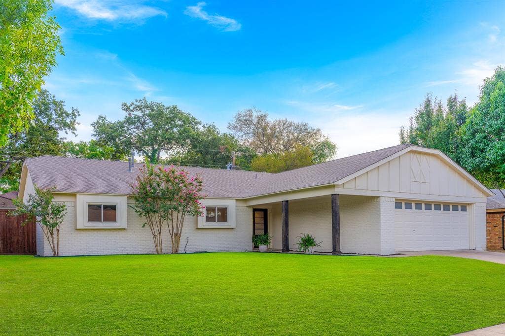 2212 Mountainview Drive, Hurst, TX 76054 2212 Mountainview Drive, Hurst, TX 76054