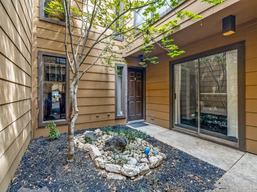 Property photo for 3139 Golden Oak, Farmers Branch, TX