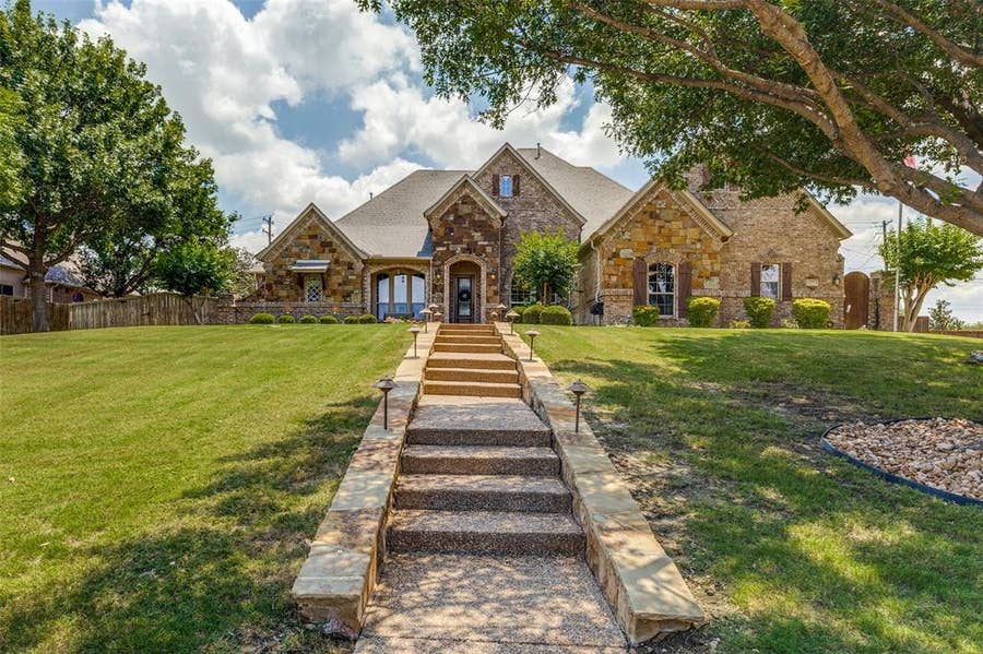 Property photo for 229 Arbor Lane, Haslet, TX