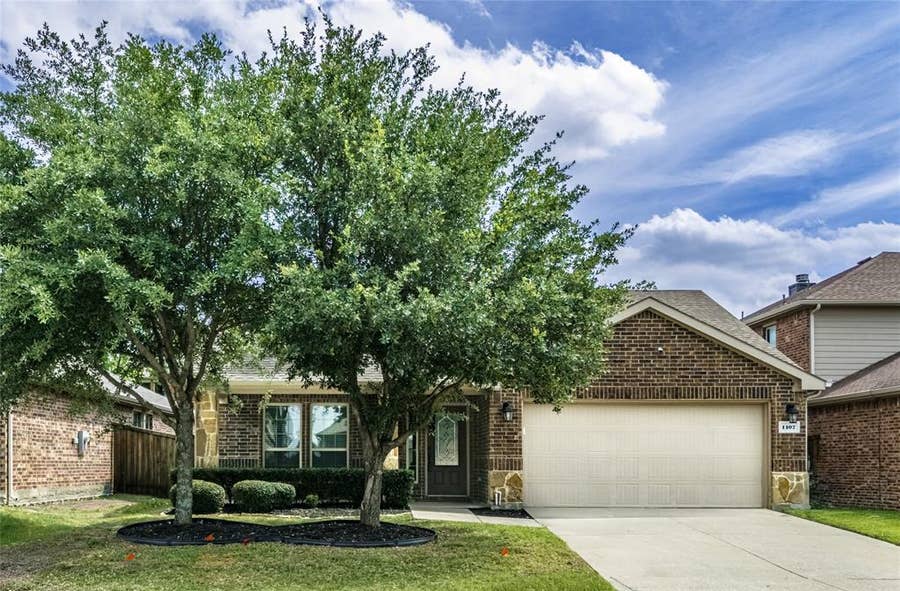 Property photo for 1107 Dickenson Drive, Melissa, TX
