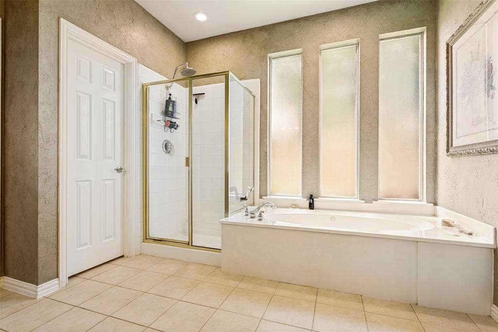 6610 Falcon Crest Lane, Sachse, TX 75048 6610 Falcon Crest Lane, Sachse, TX 75048