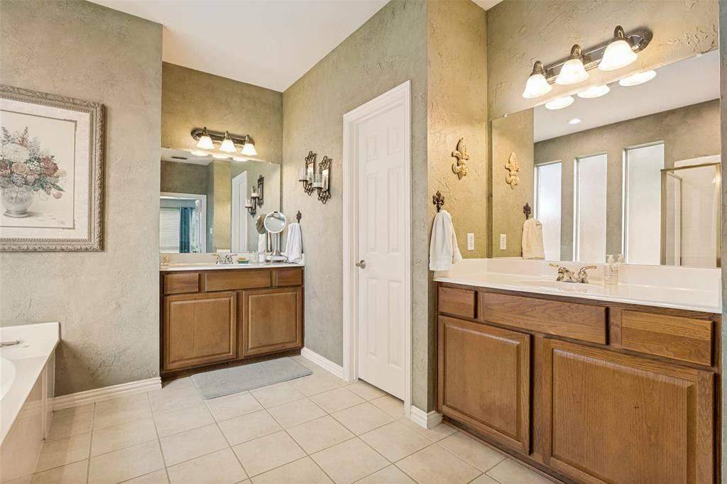 6610 Falcon Crest Lane, Sachse, TX 75048 6610 Falcon Crest Lane, Sachse, TX 75048