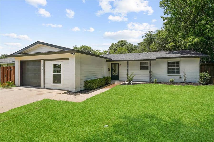 Property photo for 8616 Flicker Lane, Dallas, TX