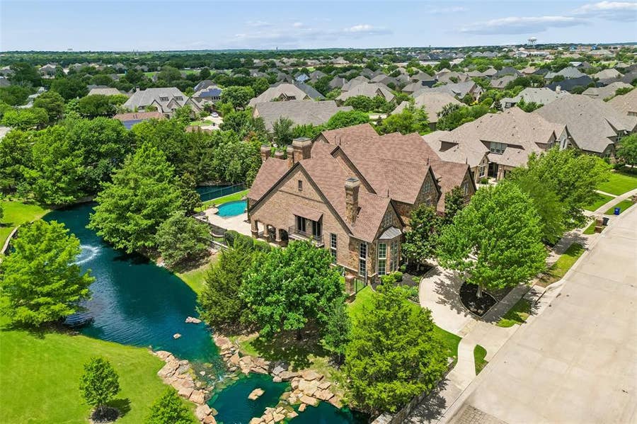 Property photo for 5804 Chalford Common, Colleyville, TX