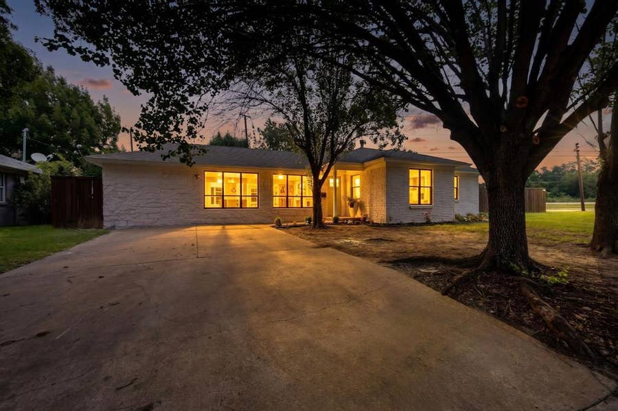 Property photo for 4171 Carolyn Road, Fort Worth, TX