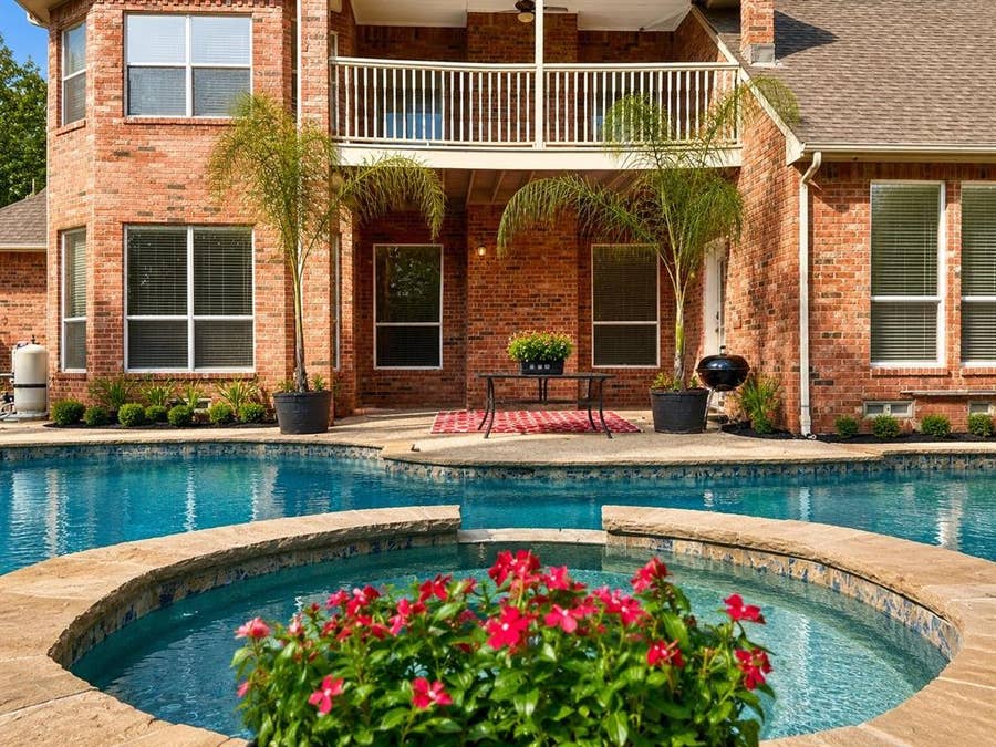Property photo for 618 Oak Tree Cove, Cedar Hill, TX