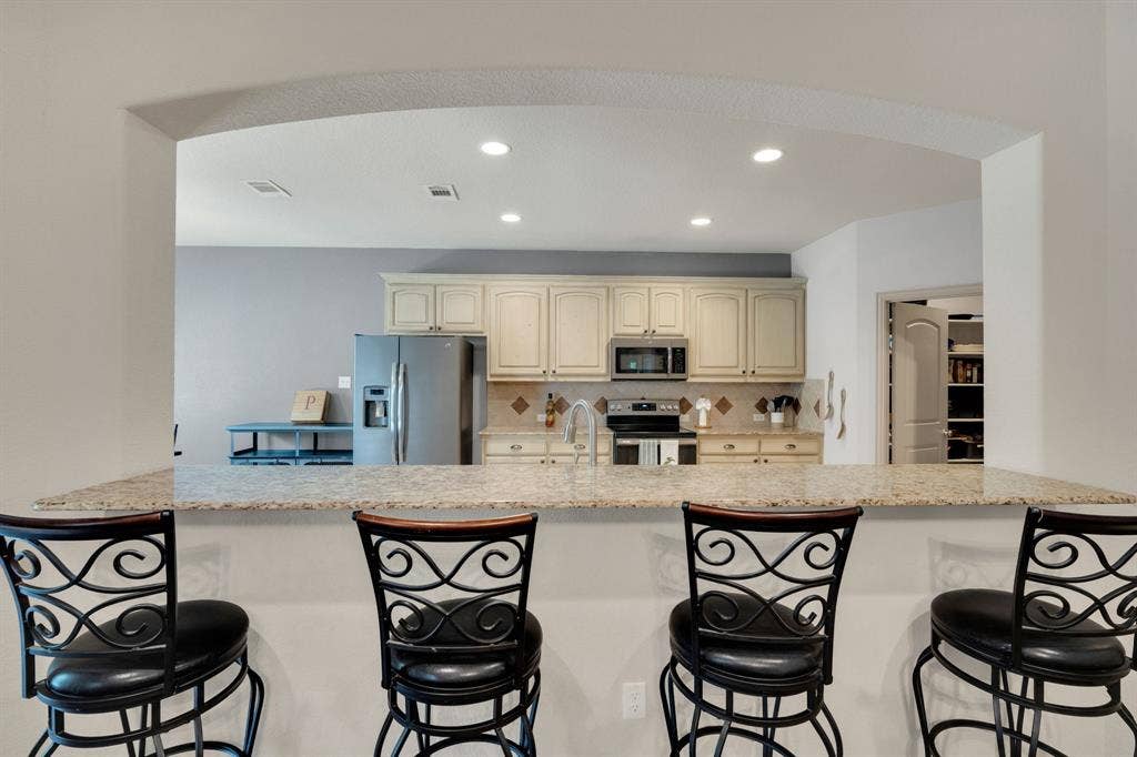 5009 Prosperity Row, Midlothian, TX 76065 5009 Prosperity Row, Midlothian, TX 76065
