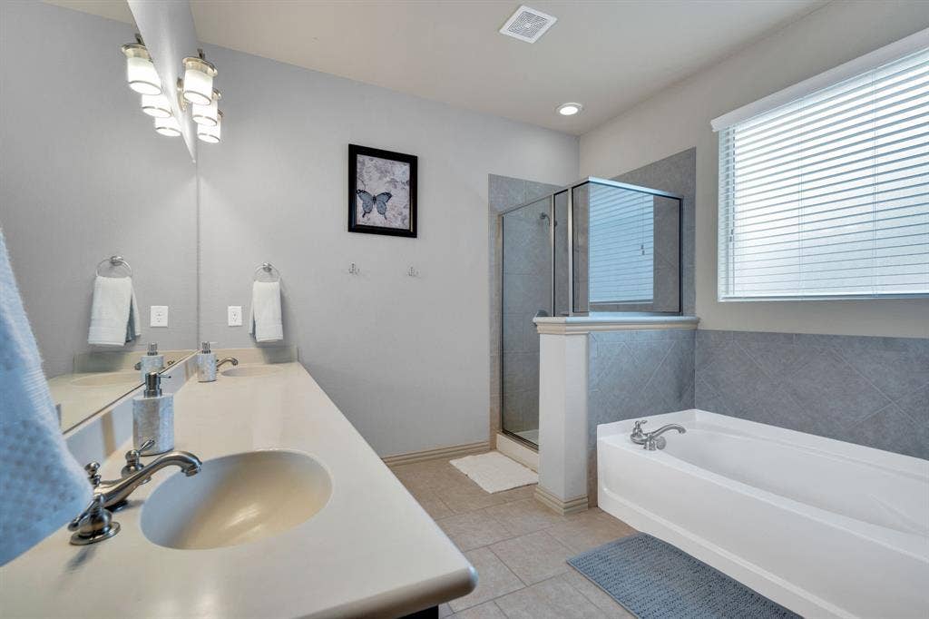 5009 Prosperity Row, Midlothian, TX 76065 5009 Prosperity Row, Midlothian, TX 76065