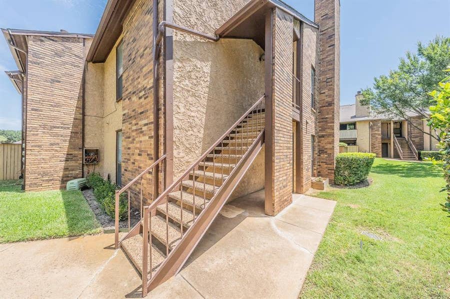 Property photo for 1204 Harwell Drive, #2114, Arlington, TX