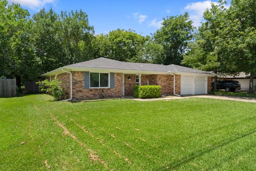 Property photo for 6204 Sayle Street, Greenville, TX