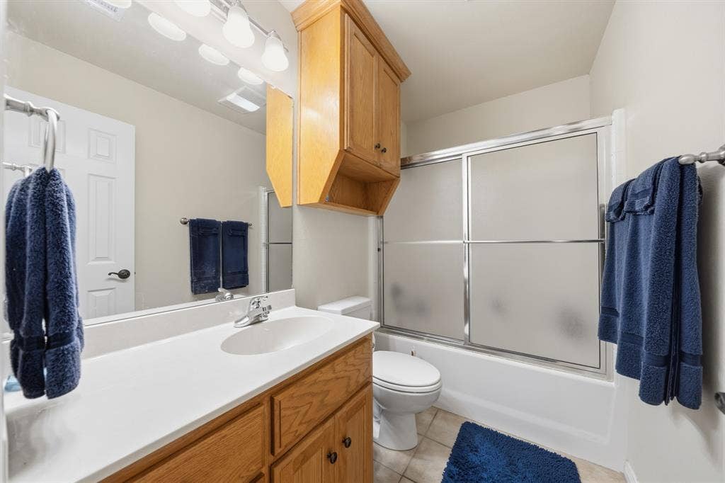 210 S Reagan Street, West, TX 76691 210 S Reagan Street, West, TX 76691