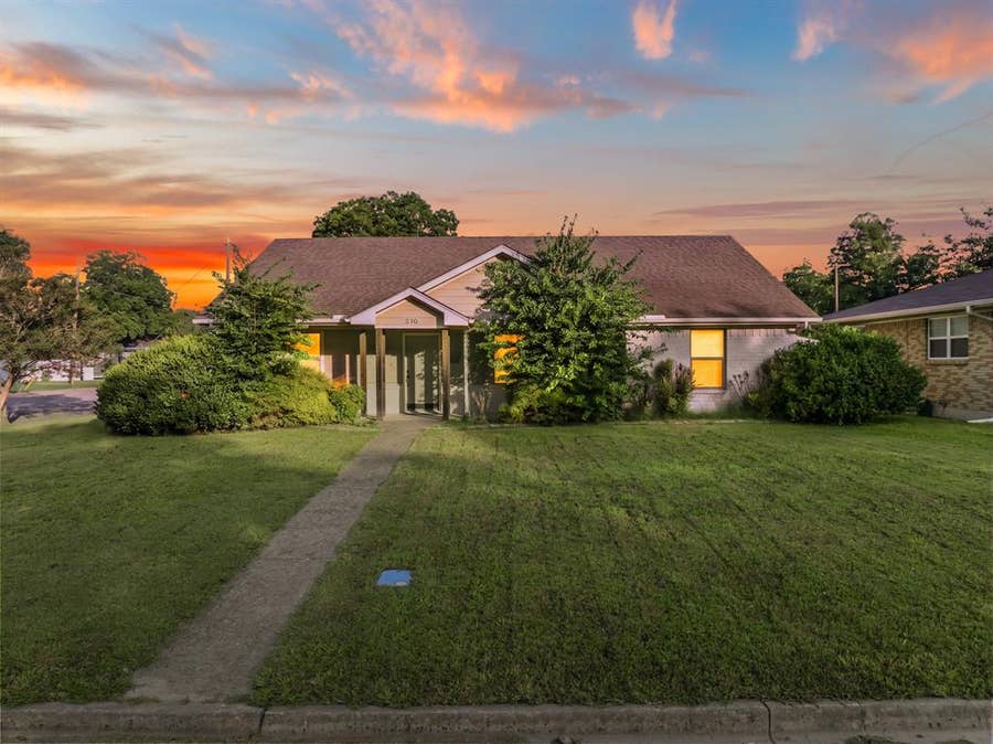 Property photo for 210 S Reagan Street, West, TX