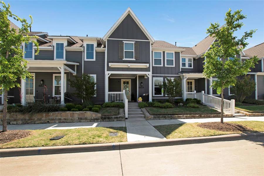 Property photo for 6628 Kort Street, Rowlett, TX